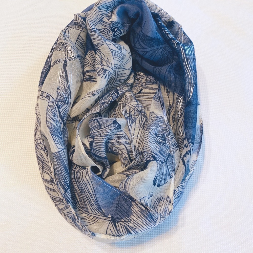 Infinity Scarf Silver and Blue Colors Leafs NWT